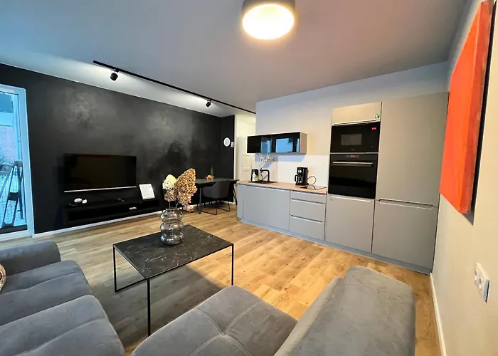 64m2 Oldtown Yacht Marina Apartman *