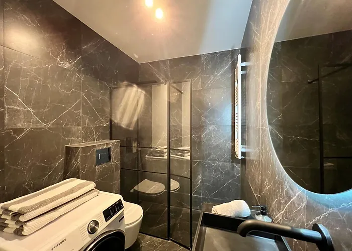 64m2 Oldtown Yacht Marina * غدانسك